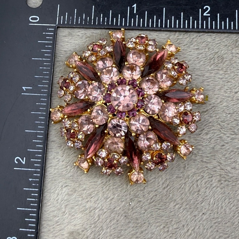 Vintage Rhinestone Brooch Purple Gold Tone Sparkle - Picture 10 of 12